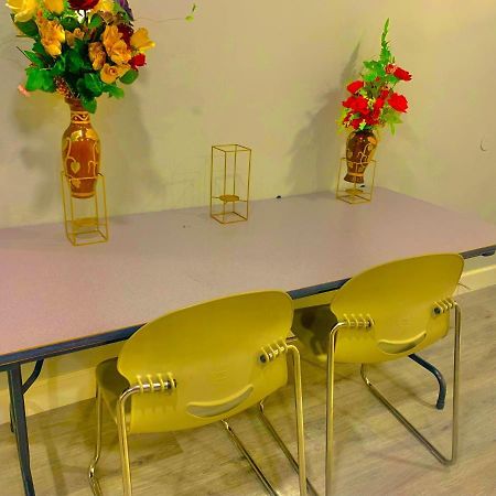 Stop Inn Stay Hostel Houston Bagian luar foto
